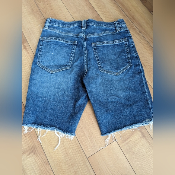 The Gap Women's 9" High Rise Bermuda Shorts Navy Blue Size US 27 - Picture 2 of 4